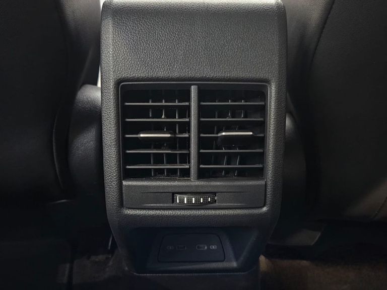 VolksWagen Nivus Highline 1.0 200 TSI Flex Aut.