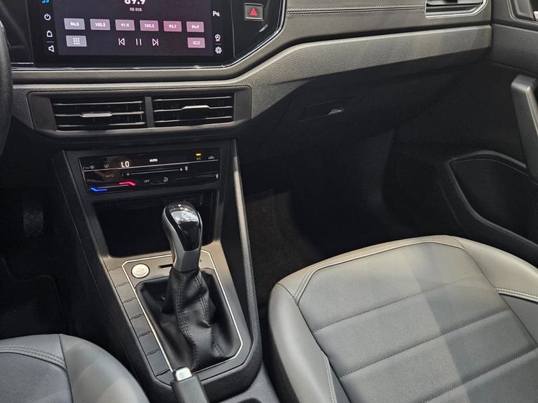 VolksWagen Nivus Highline 1.0 200 TSI Flex Aut.