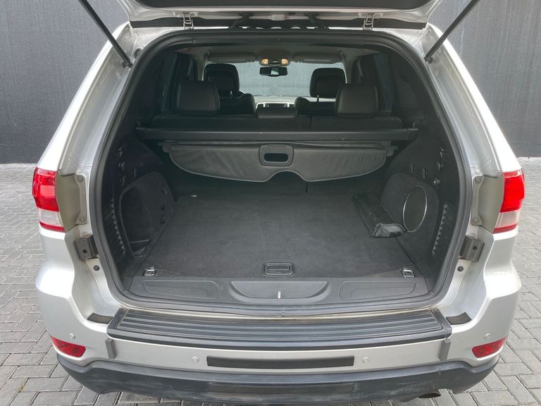 Jeep Grand Cherokee Laredo 3.6 4x4 V6 Aut.