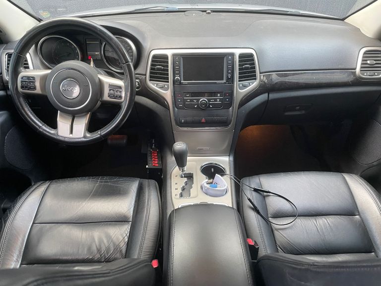 Jeep Grand Cherokee Laredo 3.6 4x4 V6 Aut.