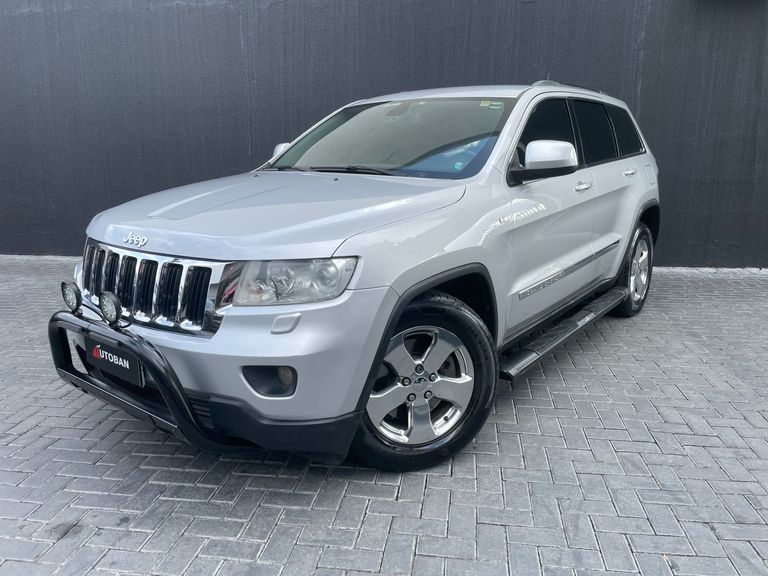 Jeep Grand Cherokee Laredo 3.6 4x4 V6 Aut.