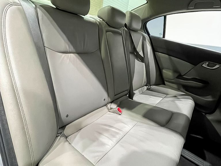 Honda Civic Sedan LXR 2.0 Flexone 16V Aut. 4p