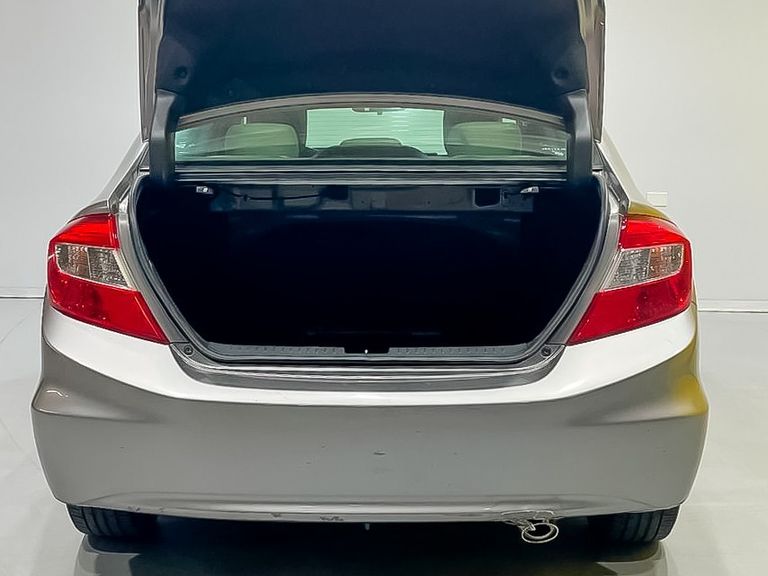 Honda Civic Sedan LXR 2.0 Flexone 16V Aut. 4p