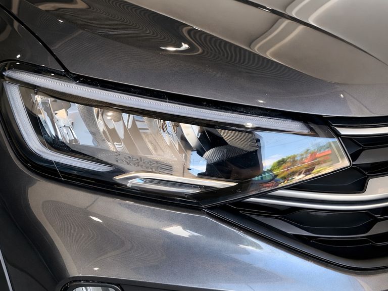 VolksWagen Nivus Highline 1.0 200 TSI Flex Aut.