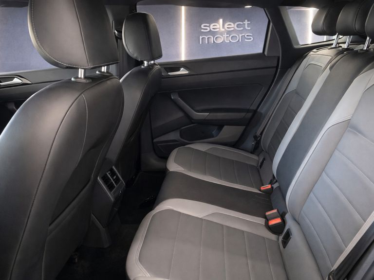 VolksWagen Nivus Highline 1.0 200 TSI Flex Aut.