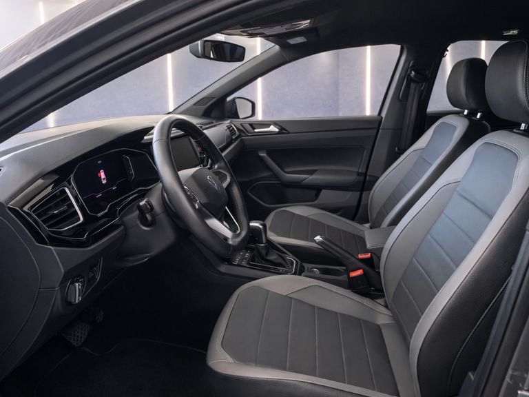 VolksWagen Nivus Highline 1.0 200 TSI Flex Aut.