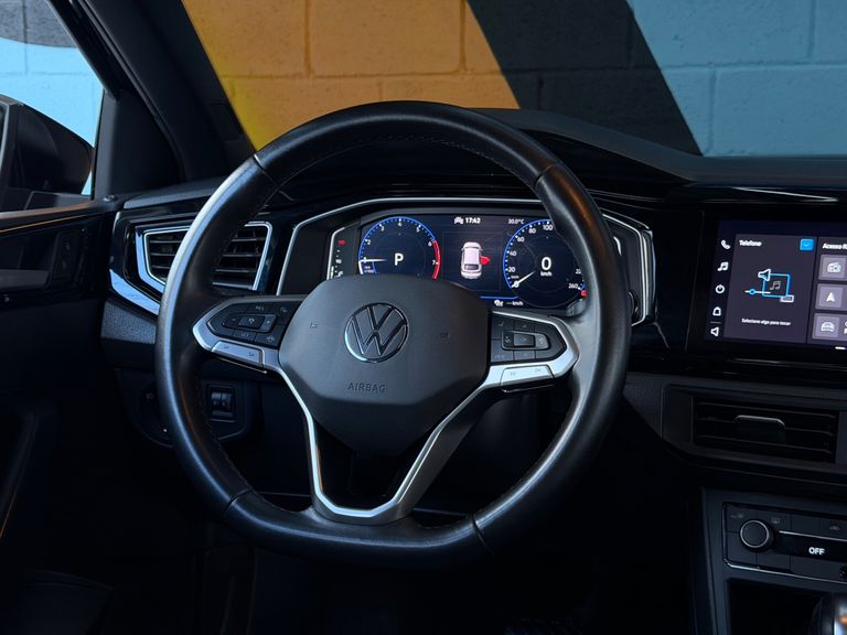 VolksWagen Nivus Highline 1.0 200 TSI Flex Aut.