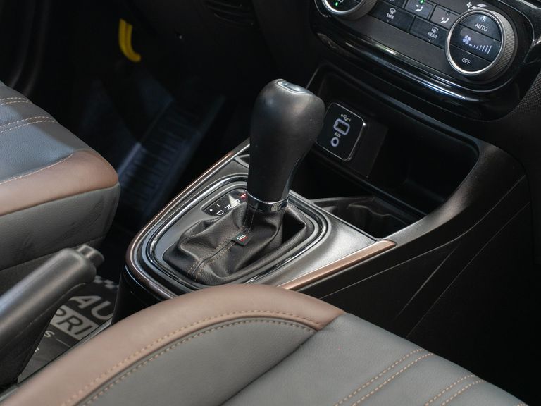 Fiat Strada Ranch 1.3 Flex 8V CD Aut.