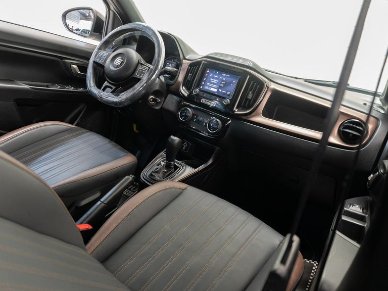 Fiat Strada Ranch 1.3 Flex 8V CD Aut.