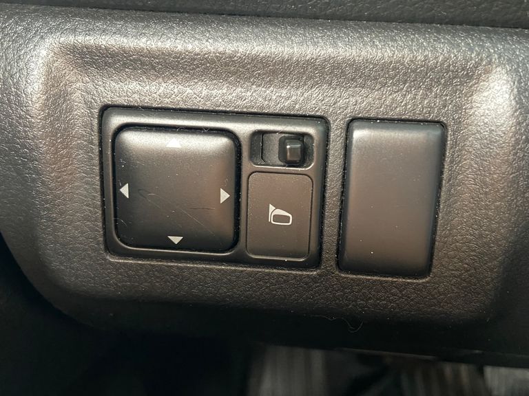 Nissan LIVINA GRAND SL 1.8 16V Flex Fuel Aut.