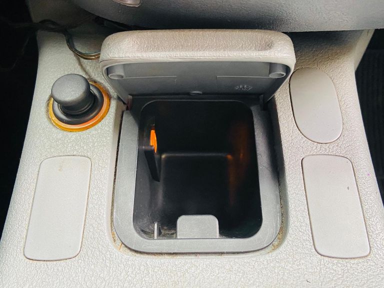 Renault Clio Hi-Flex 1.0 16V 3p