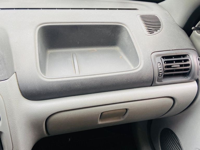 Renault Clio Hi-Flex 1.0 16V 3p