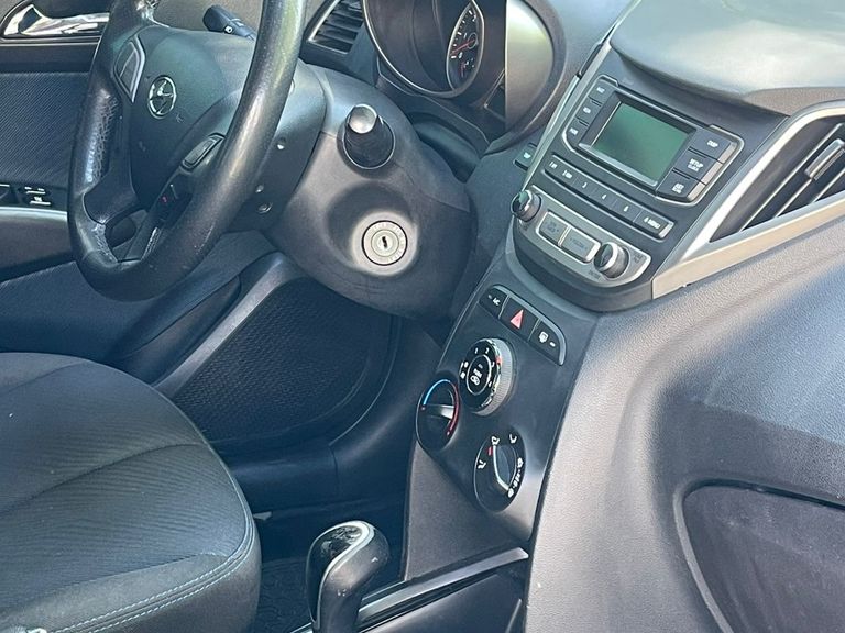 Hyundai HB20X Style 1.6 Flex 16V Aut.