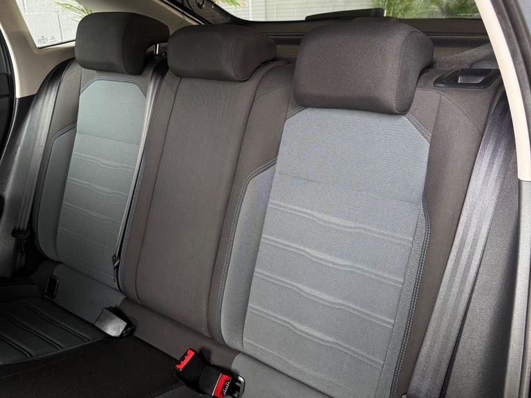 VolksWagen Nivus Comfortline 1.0 200 TSI Flex Aut.