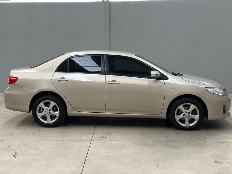 Toyota Corolla XEi 2.0 Flex 16V Aut.