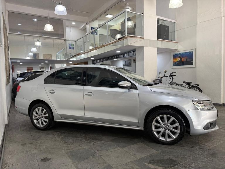 VolksWagen JETTA Comfortline  2.0 T.Flex 8V 4p Mec.