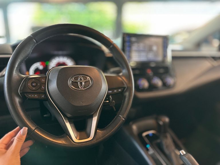 Toyota Corolla GLi 2.0 16V Flex Aut.