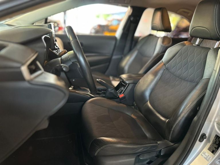 Toyota Corolla GLi 2.0 16V Flex Aut.