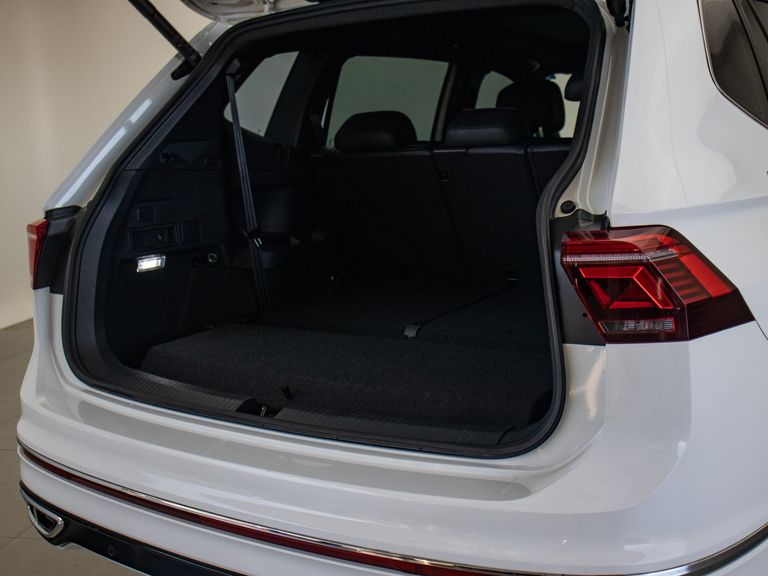 VolksWagen TIGUAN Allspac R-Line 300 TSI 2.0 