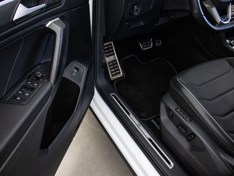 VolksWagen TIGUAN Allspac R-Line 300 TSI 2.0 