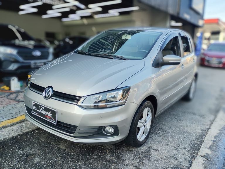 VolksWagen Fox Highline1.6 Flex 16V 5p