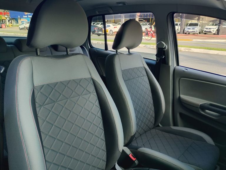 VolksWagen Fox Highline1.6 Flex 16V 5p