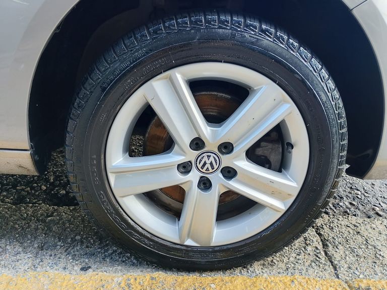 VolksWagen Fox Highline1.6 Flex 16V 5p