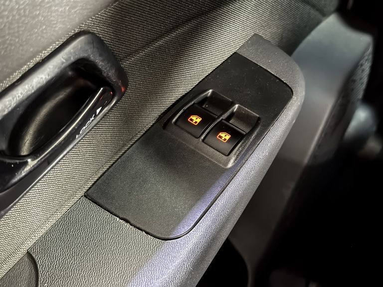 Fiat Strada Adventure1.8/ 1.8 LOCKER Flex CD