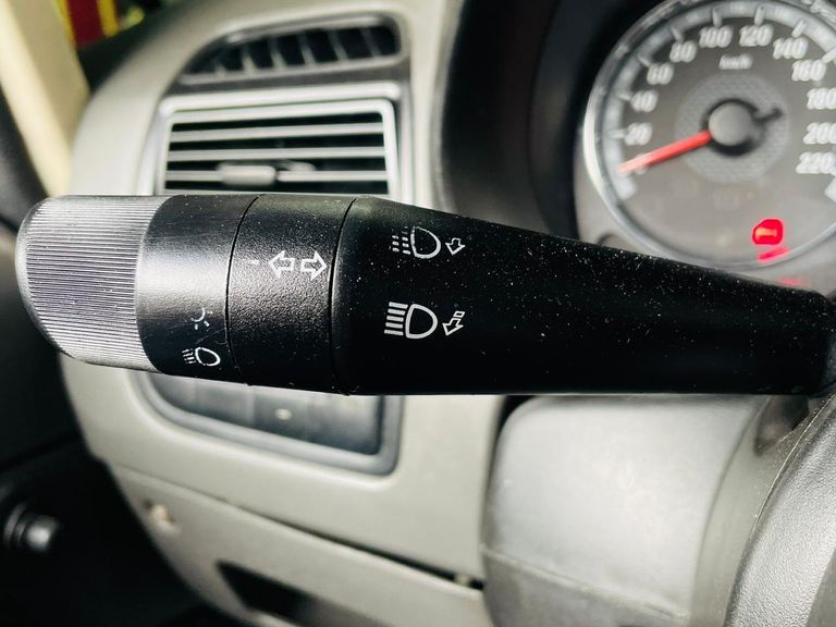 Fiat Punto  ELX 1.4 Fire Flex 8V 5p