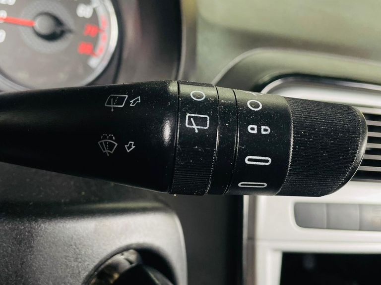 Fiat Punto  ELX 1.4 Fire Flex 8V 5p