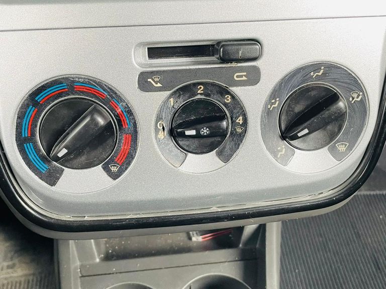 Fiat Punto  ELX 1.4 Fire Flex 8V 5p