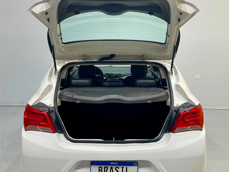 Chevrolet JOY Plus Black Ed.1.0 8V 4p Flex Mec.