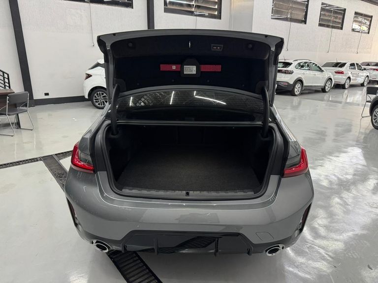 BMW 320iA 2.0 TB M Sport A.Flex/M.Sport 4p