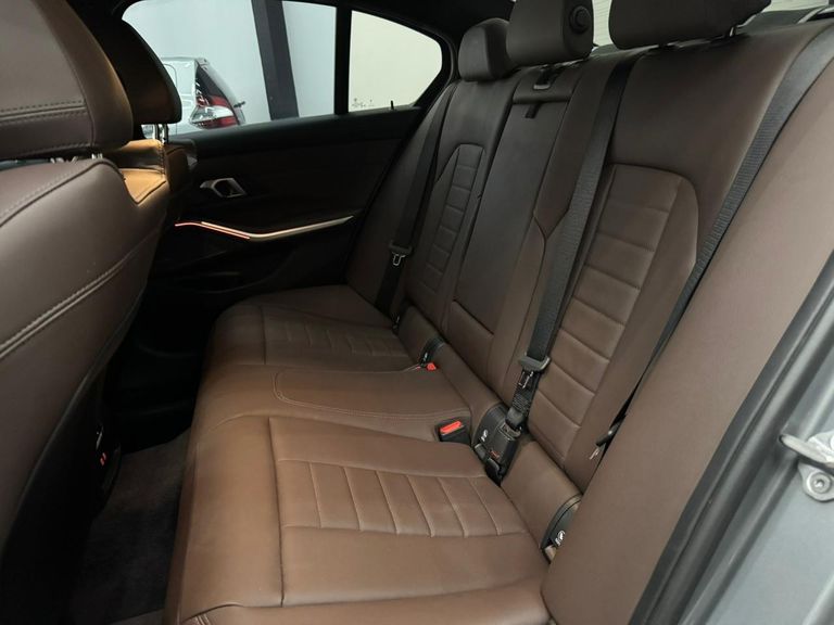 BMW 320iA 2.0 TB M Sport A.Flex/M.Sport 4p