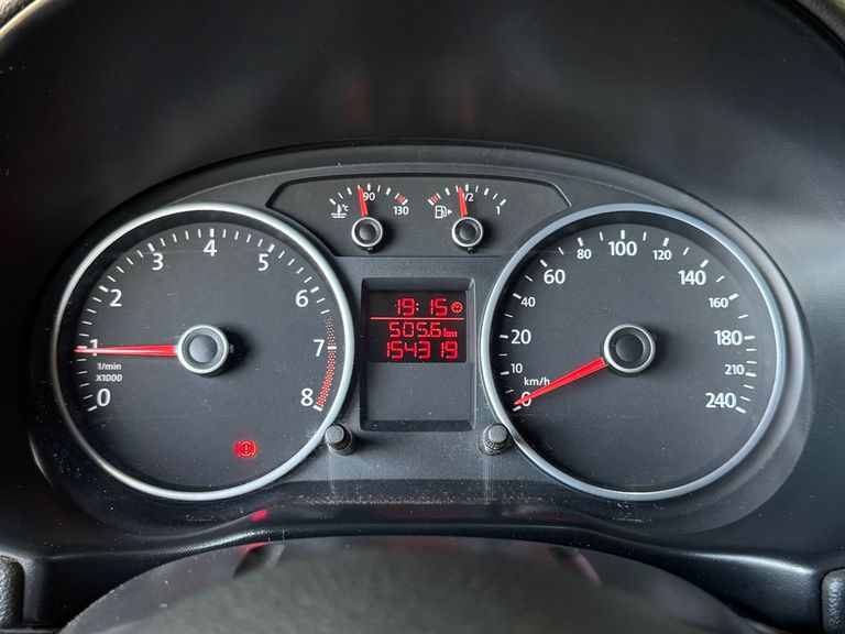 VolksWagen VOYAGE TREND 1.6 Mi Total Flex 8V 4p