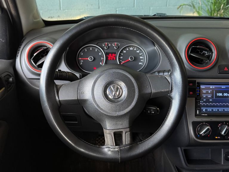 VolksWagen VOYAGE TREND 1.6 Mi Total Flex 8V 4p
