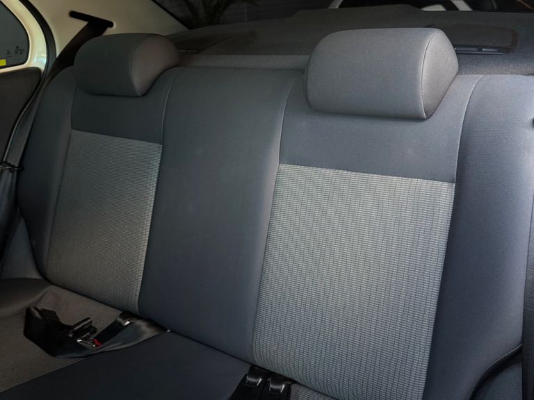 VolksWagen VOYAGE TREND 1.6 Mi Total Flex 8V 4p