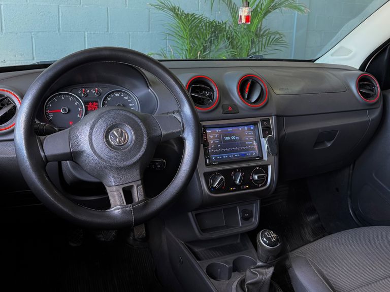 VolksWagen VOYAGE TREND 1.6 Mi Total Flex 8V 4p