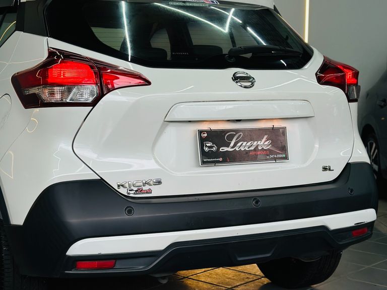 Nissan KICKS SL 1.6 16V FlexStar 5p Aut.