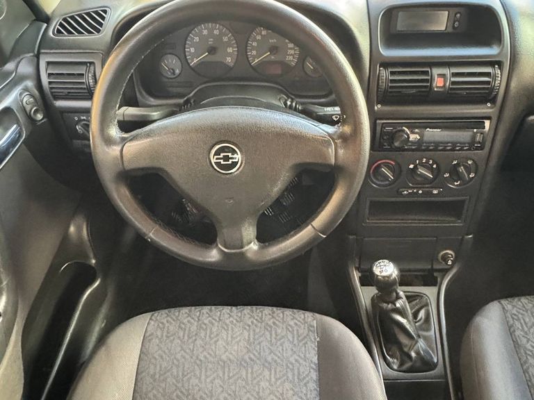 Chevrolet Astra Sed. Advant. 2.0 8V MPFI FlexP. 4p