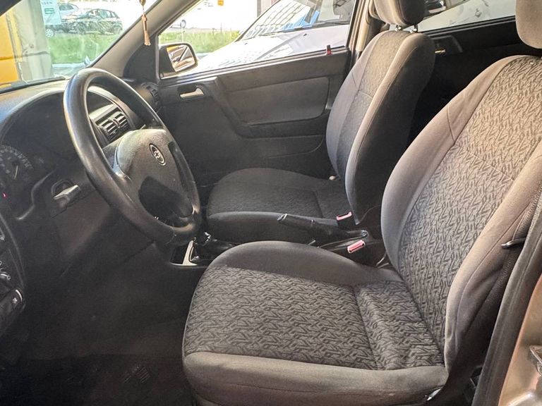 Chevrolet Astra Sed. Advant. 2.0 8V MPFI FlexP. 4p