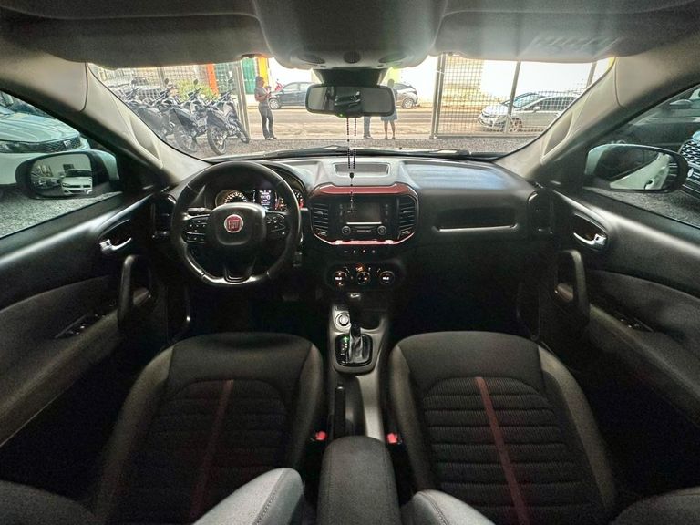 Fiat Toro Freedom 2.4 16V Flex Aut.