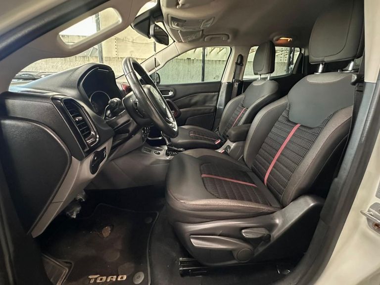 Fiat Toro Freedom 2.4 16V Flex Aut.