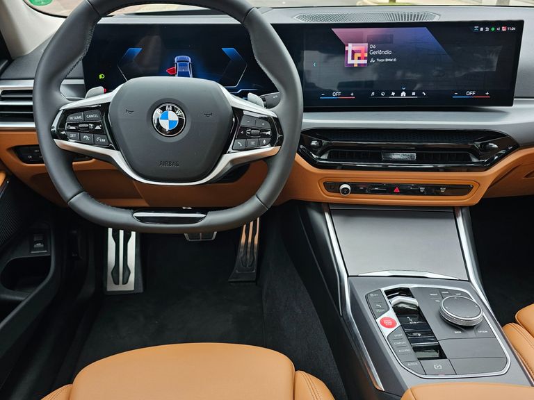 BMW 320iA Modern/Sport TB 2.0/A.Flex/GP 4p