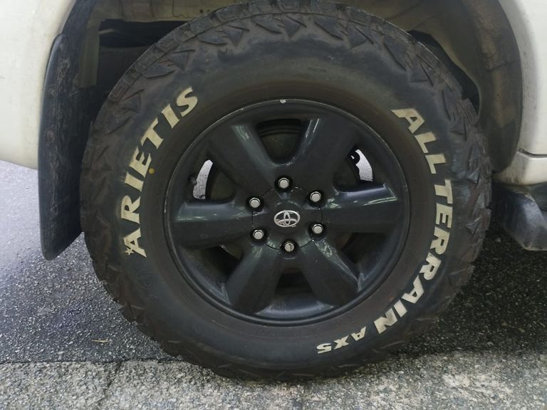 Toyota Hilux SW4 SRV D4-D 4x4 3.0 TDI Dies. Aut