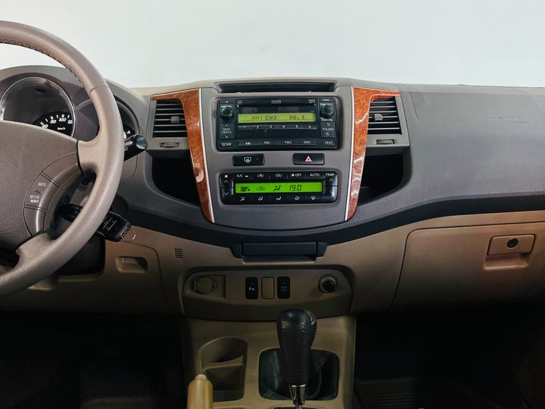 Toyota Hilux SW4 SRV D4-D 4x4 3.0 TDI Dies. Aut