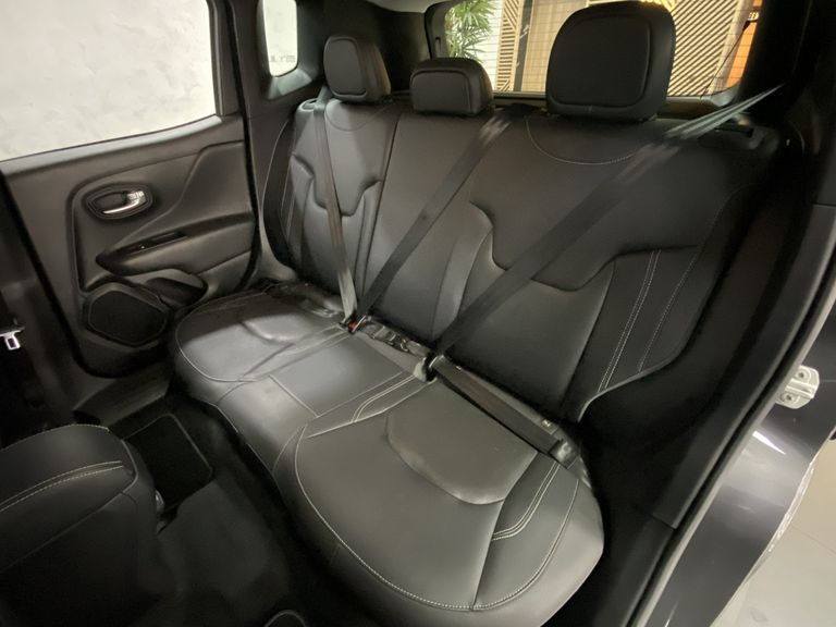 Jeep Renegade Long. T270 1.3 TB 4x2 Flex Aut.