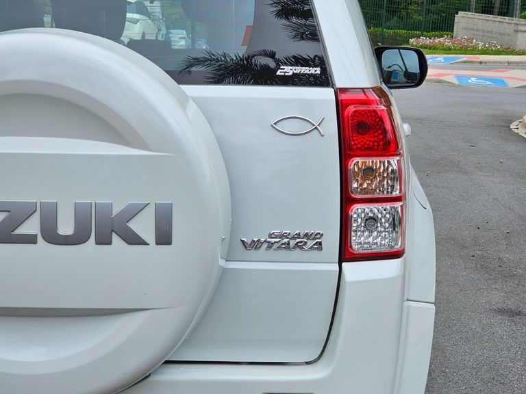 Suzuki Grand Vitara 2.0 16V 4x2/4x4 5p Aut.