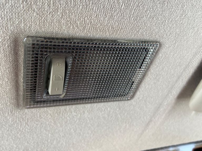 Chevrolet ONIX HATCH Joy 1.0 8V Flex 5p Mec.