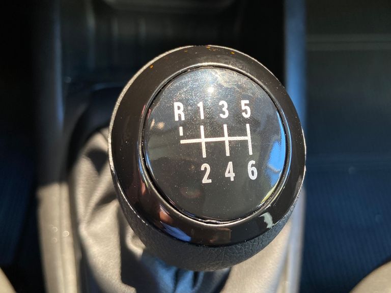 Chevrolet ONIX HATCH Joy 1.0 8V Flex 5p Mec.